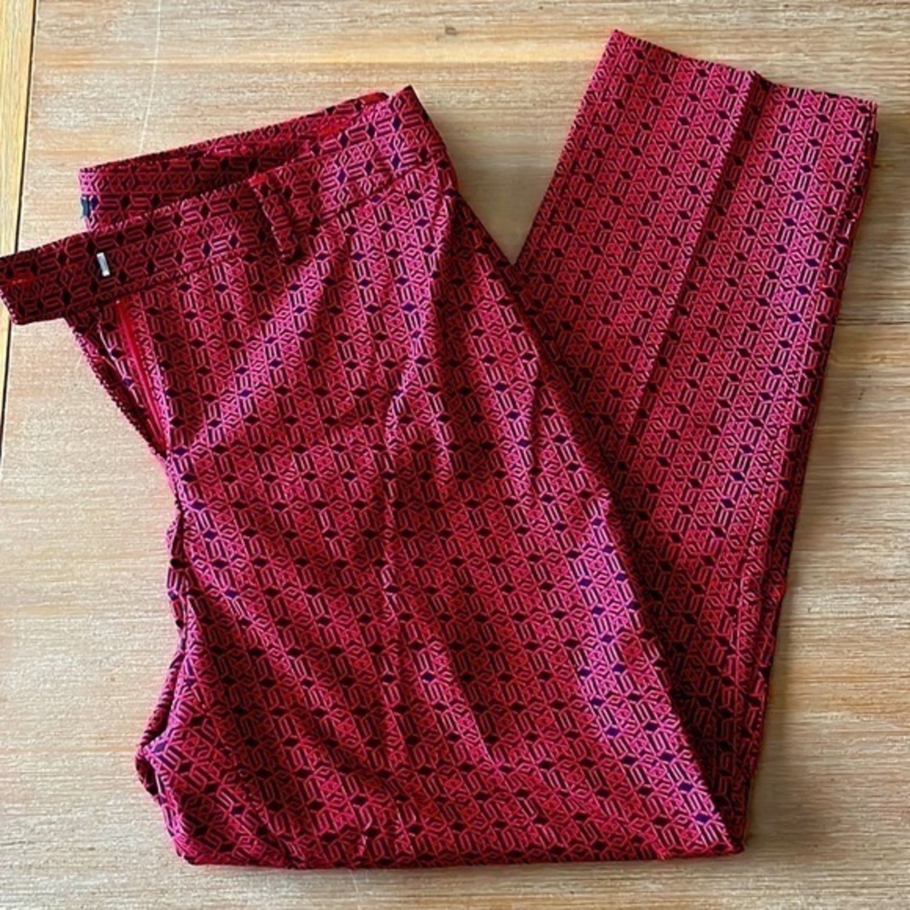 Rafaela studio black and red geometric shaped design straight leg cropped pants